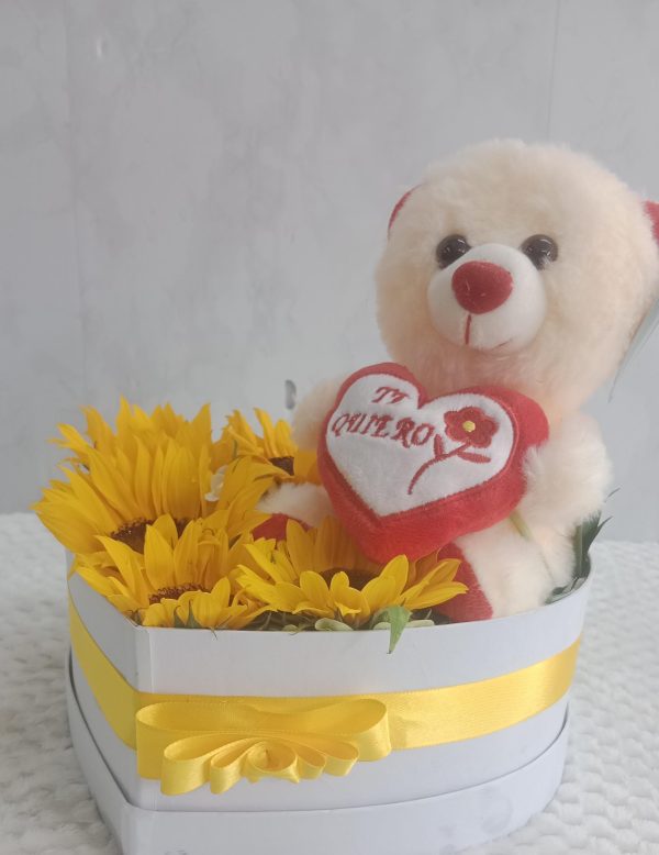 CORAZON GIRASOL Y PELUCHE